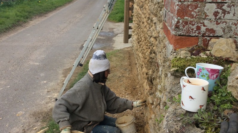Repointing a stone building